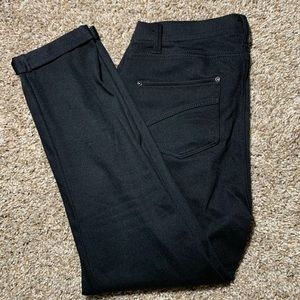 Black Silky Capris Legging Pants